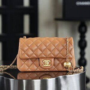 Classic CHANEL Bag: A Stylish and Versatile Choice for Elegance